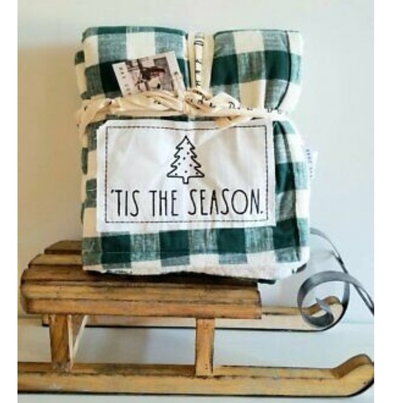 Rae Dunn Other - Rae Dunn Buffalo Plaid sherpa throw blanket